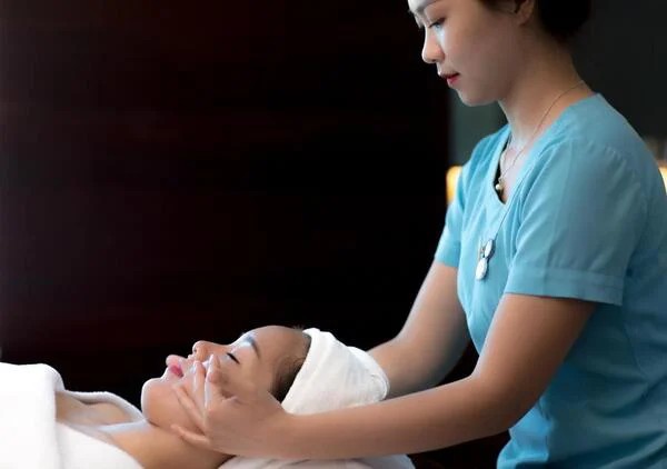 Kỹ thuật viên spa