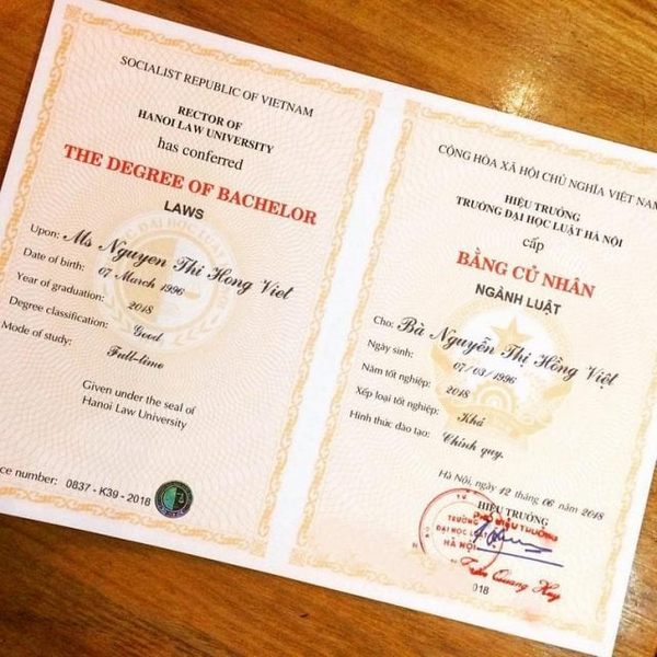 Dịch vụ in ấn làm bằng Đại học tại Hà Nội từ Lamgiaytonhanh