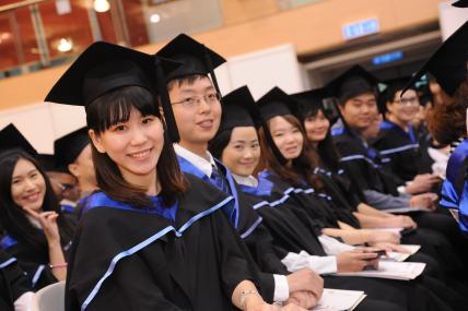 Có văn bằng 2, bạn hoàn toàn có thể thi công chức