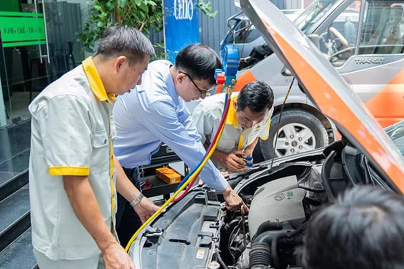 Chứng chỉ nghề Kỹ thuật (Sửa chữa ô tô, Điện lạnh)